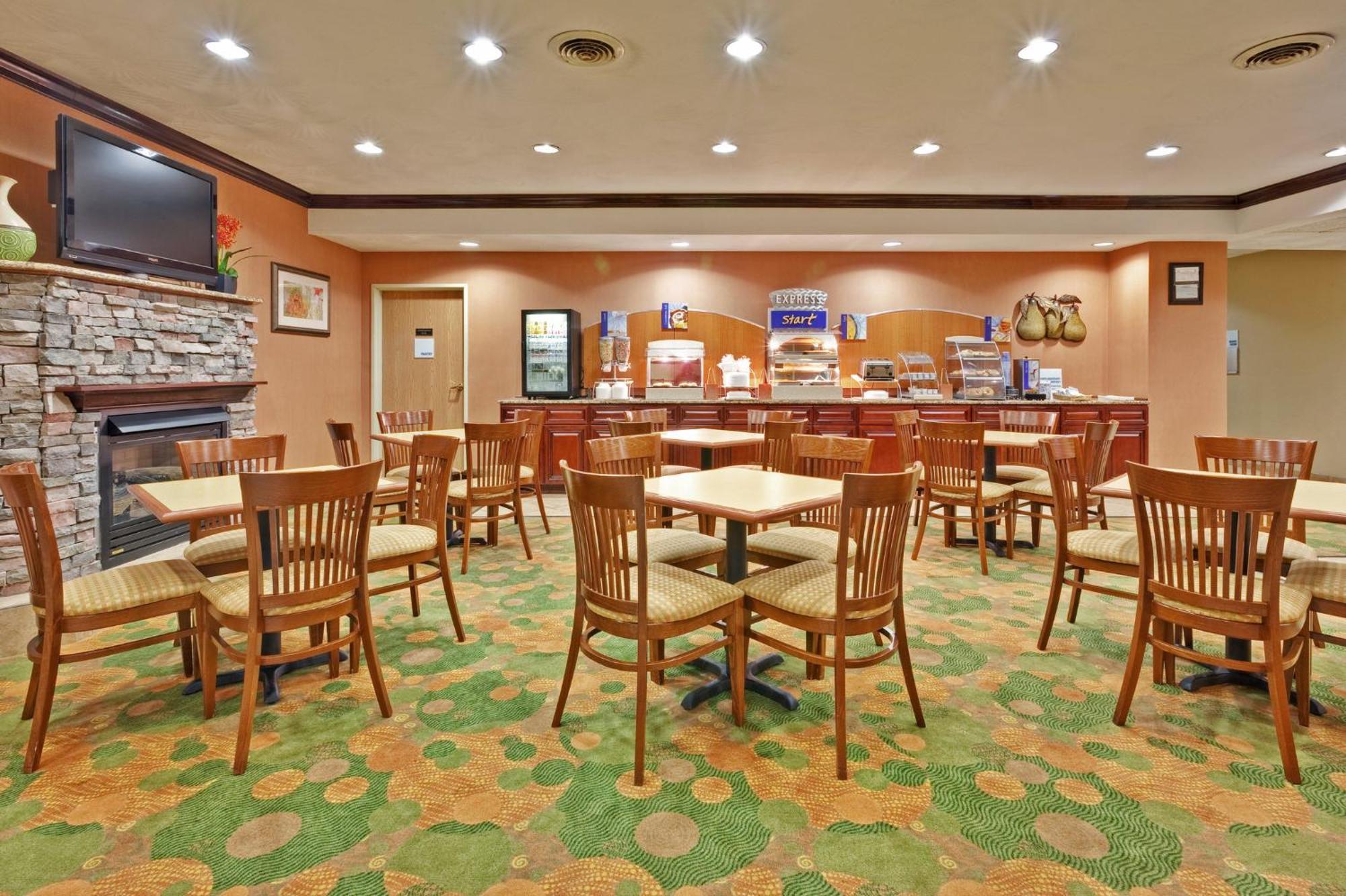 Holiday Inn Express Winfield - Teays Valley, An Ihg Hotel Hurricane Kültér fotó